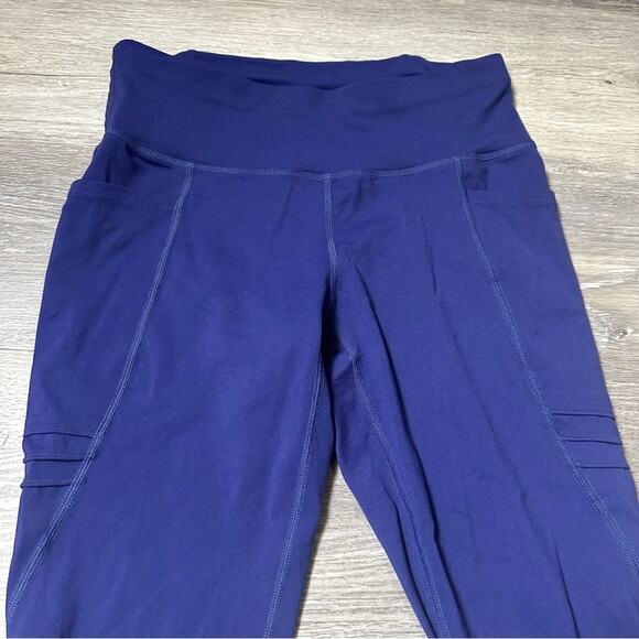 Oiselle Blue Cropped Side Pocket Leggings - Picture 4 of 8